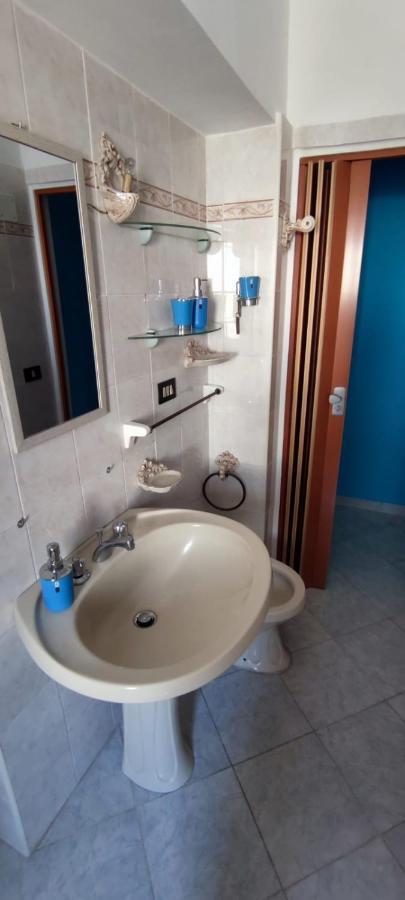 Azzurro Come Il Mare แตร์โมลิ ภายนอก รูปภาพ